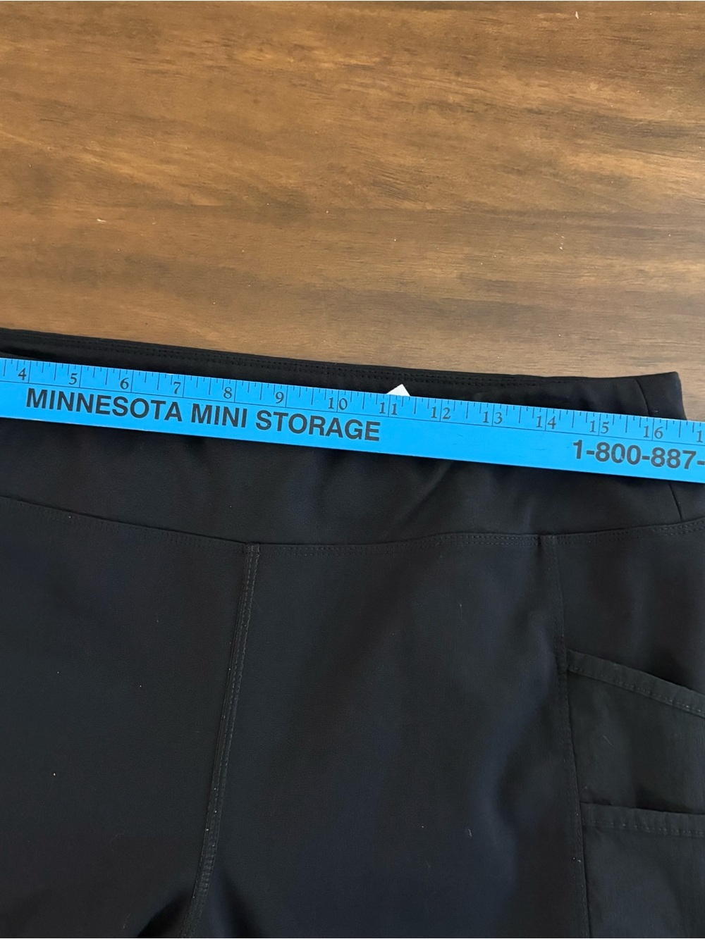 Like new Carhartt women’s large 12-14 black fitted leggings pants pockets hiking - Picture 7 of 8